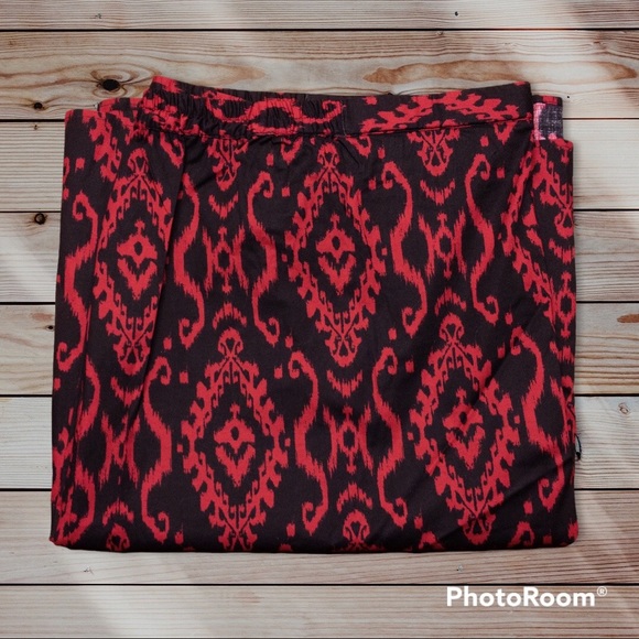 Linea by Louis Dell'Olio Ikat Printed Pull-On Skirt, 2X Black-Red Combo A254441 - Picture 6 of 11